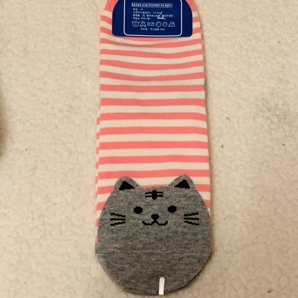 NWT 3 pairs cute and comfy women’s socks - Picture 7 of 9